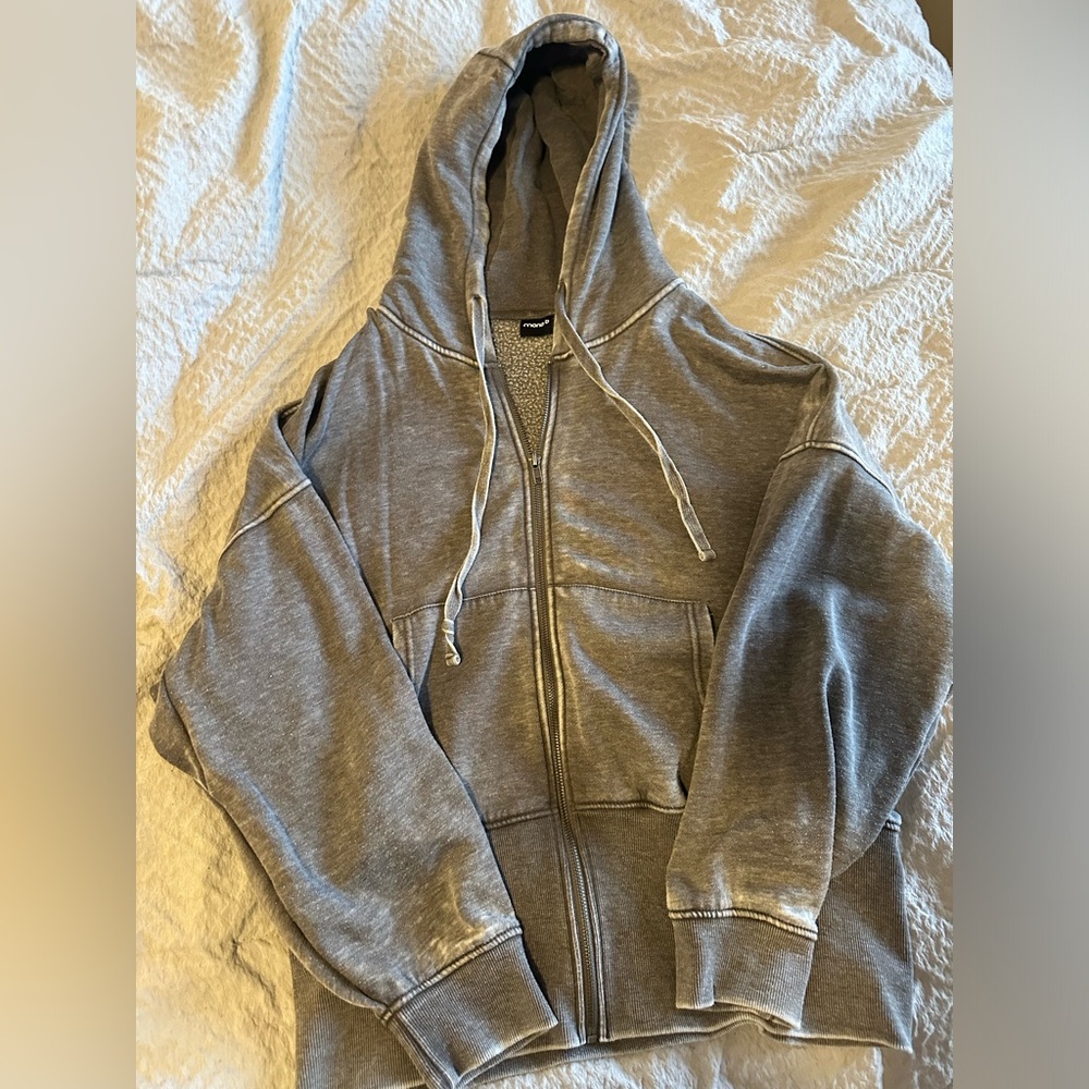 Women’s size large cropped full zip